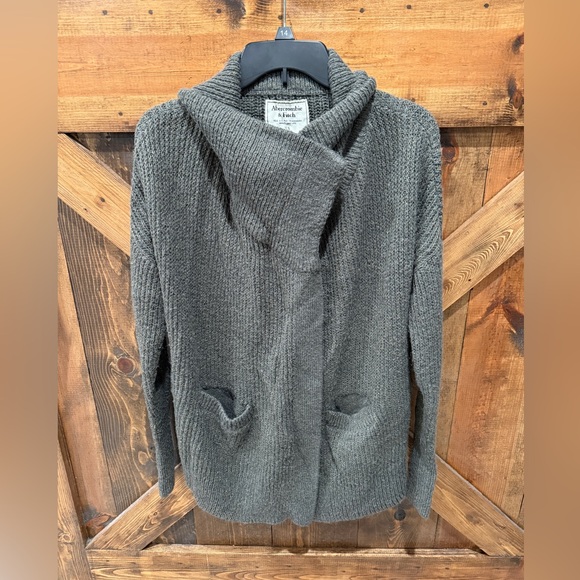 Abercrombie & Fitch oversized sweater cardigan w/ 2 front‎ pockets Size XS - Picture 1 of 7